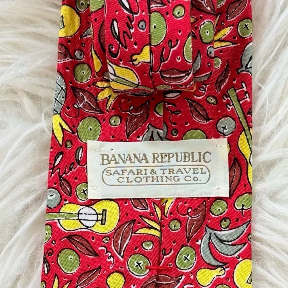 Vintage 80’s Banana Republic Hula Themed Tie